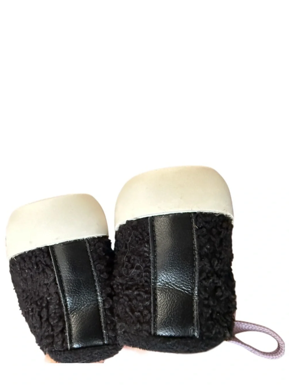 Lola + the Boys Black Sherpa High-Top Sneakers w Pink Star -Size 6